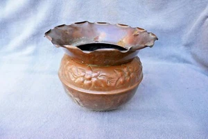 Vintage Fioriera di rame Vaso Patio Fiore Vasca da giardino Pianta Disegno floreale 1980 - Foto 1 di 11