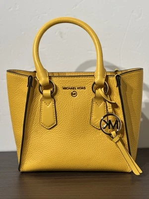 Michael Kors желтый сумочки и новый фиолетовый/синий маленький кошелек  - Изображение 1 из 4