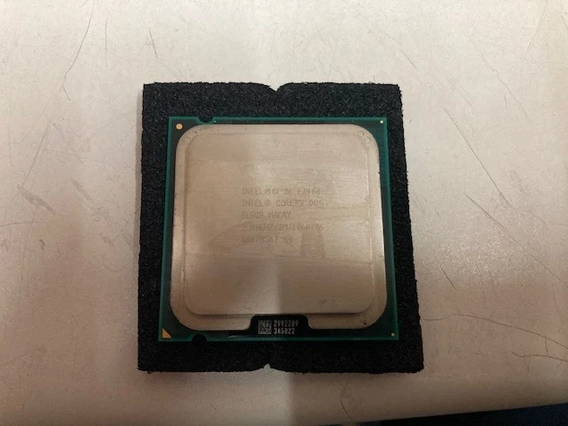 Intel Core2 Duo E7400 Sockel /LGA775/ (Betrieb bestätigt) - Bild 1 von 1