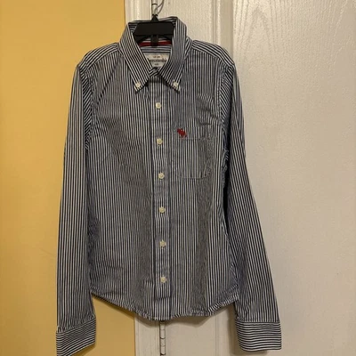 Camisa de vestir XL Abercrombie para niños azul y blanco a rayas manga larga abotonada Foto 1 de 4
