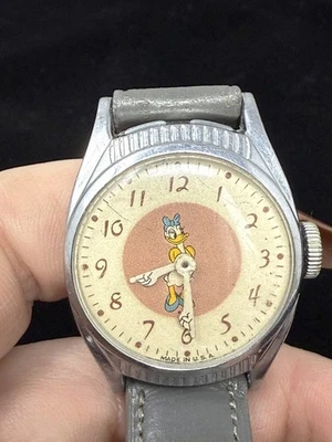 Винтажные наручные часы US Time Disney 3842 РЕДКИЕ Daisy Duck заводные рабочая кожа - Изображение 1 из 4