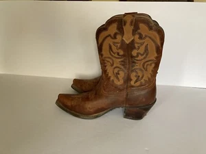Women’s Size 9.5 Ariat Snip Toe Western Boots - Picture 1 of 6