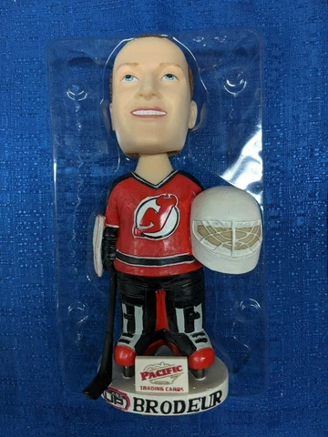 NHL 2002/03 PACIFIC HEADS UP MARTIN BRODEUR BOBBLE HEAD DOLL LIMITED EDITION MIB Cover