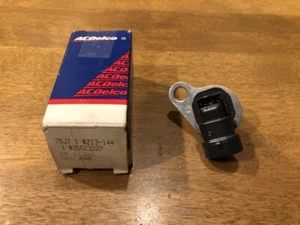 NOS GM AC Delco 1986-1988 Buick Oldsmobile Pontiac V6 231 3.8L Camshaft Sensor - Picture 1 of 5