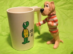 vintage Churchy La Femme cup + Beauregard Hound figure / Pogo Possum comic strip - Picture 1 of 8