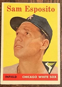 1958 TOPPS # 425 PHIL ESPOSITO OF THE CHAGO WHITE SOX NM CONDITION - Bild 1 von 2