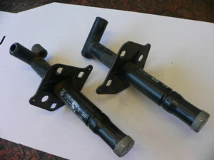 95-01 BMW E38 7 Series Pair of Front Bumper Mounts Shocks  - Imagen 1 de 1
