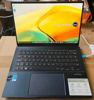 ASUS Zenbook UX3402ZA Intel Core I5-1240P, 16GB RAM, 512GB SSD, 14" OLED (CRACK) - Image 1 of 4