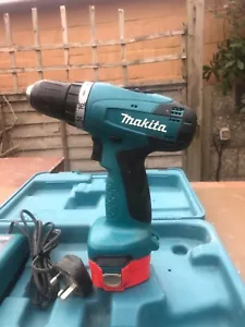 Makita 6271D Drill 12v Seems to be Holding Charge but can't Guarantee - Imagen 1 de 7