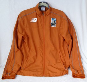 new balance orange jacket