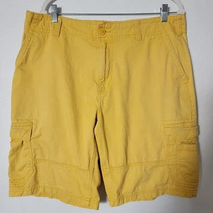 American Rag Mens Cargo Shorts Size 34 Utility Pockets Yellow Vacation Wear Y2K - Picture 1 of 12