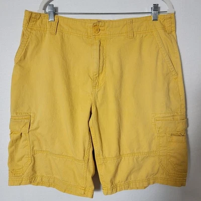 American Rag Mens Cargo Shorts Size 34 Utility Pockets Yellow Vacation Wear Y2K - Image 1 of 4