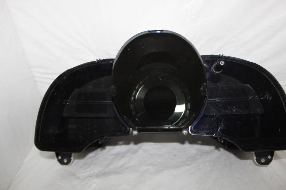 Cuadro de instrumentos velocímetro Honda CR-Z 2011-2015 23.975 millas Foto 1 de 4