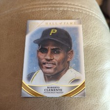 2019 Topps Gallery Hall of Fame Gallery Roberto Clemente #HOFG-9 HOF