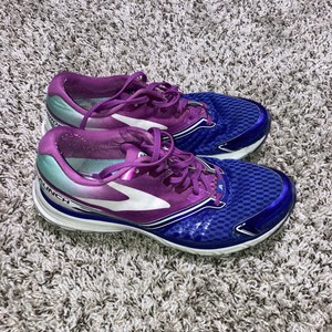 brooks width sizes