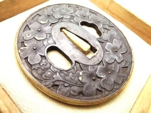Edo period Japan antique iron flower Tsuba silver rim Box sword katana blade - Picture 1 of 10
