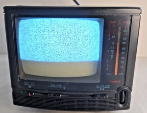 Action ACN-3501 5" Black/White Portable TV - Picture 1 of 12