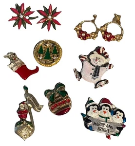 Konvolut 8 Weihnachtsbroschen & Ohrringe goldfarben - Bild 1 von 10