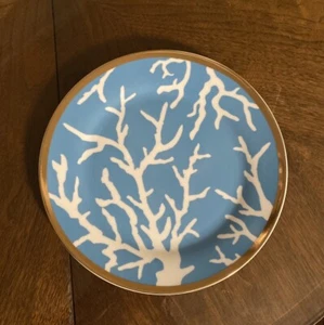 Colin Cowie Dinner Plate Blue Sea Life Ocean White Coral Pattern Gold Trim 10.75 - Picture 1 of 9