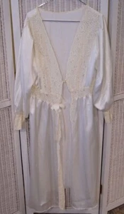 Vintage Bridal Lingerie White Silky Lace Bathrobe Size L Dressing Gown Trousseau - Picture 1 of 2