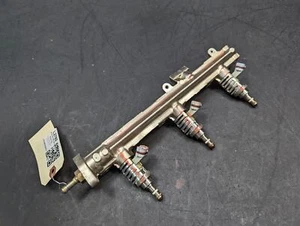Left Fuel Injection Rail w/ Injectors 3.5 2015 Lexus RC350 23808-31070 2011-2018 - Picture 1 of 8