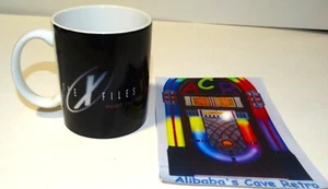 Vintage 1998 The X Files “Fight The Future” Mulder & Scully 20th Century Fox MUG - Picture 1 of 5