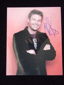 Ryan Seacrest Autograph - Hand Signed 8x10 Photo - Authentic ! - Picture 1 of 2
