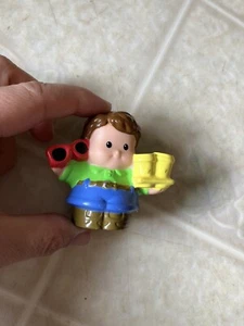 Fisher Price Little People Delivery boy with Coffee Cups and sunglasses - Picture 1 of 4