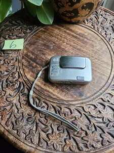 HP PhotoSmart FCLSD-0703 Silver Color LCD 7.2MP 3x Optical Zoom Digital Camera - Picture 1 of 12