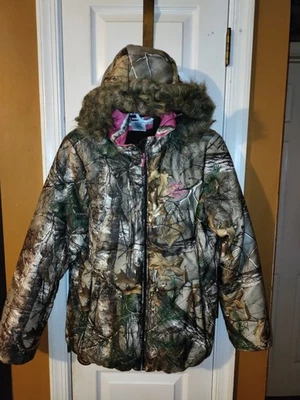 Real Tree Camouflage With Pink Trim Hooded Jacket, Full Zip. Size Large (42-44) - Image 1 of 3