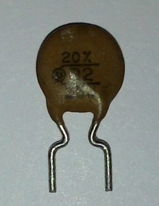 Condensadores de disco de cerámica vintage genuinos D 82pf 1KV tapas de guardabarros - Imagen 1 de 5