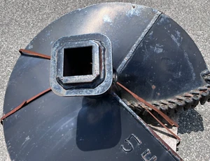 Frost FRPA54-4 54" rock pressure auger with a 4" box - Picture 1 of 5