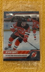 Pegatina 2024-25 NHL TOPPS NOW® #139 🏒 Jesper Bratt 🏒 Diablos AZUL 🧊 HIELO 07/10 - Imagen 1 de 8