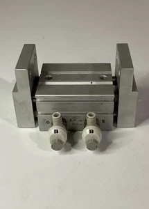 UNA (1) Pinza neumática de doble acción paralela SMC MHL2-25D-X6962 (USADA) - Imagen 1 de 8