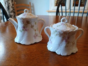Vintage Floral Teapot And Lidded Sugar Bowl - Picture 1 of 8