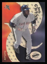 2000 Fleer E-X #4 Tony Gwynn - - - Near Mint