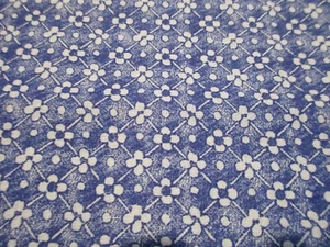Diamond Floral Blue Cotton Fabric - Keepsake Calico BTY - OEKO-TEX - Bild 1 von 5