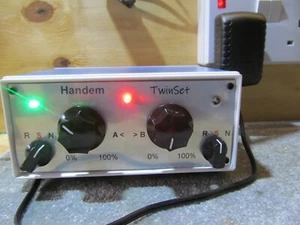 Handem Twin Track Controller. Excellent 00 / 0 gauge control. Fast Delivery - Picture 1 of 6