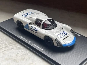 Modellino auto 1:43 Porsche 910/8 vincitore Targa Floria 1967 Spark raro - Foto 1 di 9