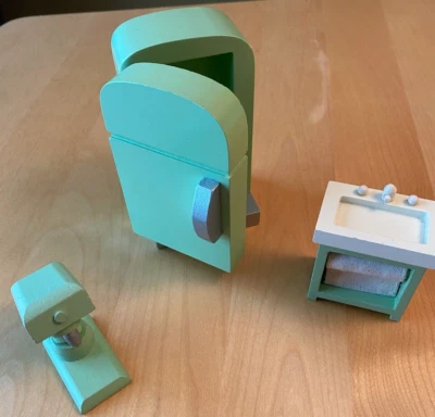 LOTE DE MUEBLES DE MUÑECA VERDE GRANERO DE CERÁMICA PBK COCINA MEZCLADOR REFRIGERADOR FREGADERO Foto 1 de 3