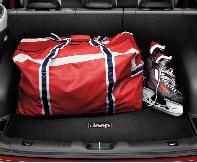 Alfombra de carga de nailon negra 17-24 Jeep Compass Mopar de fábrica nueva OEM Foto 1 de 1