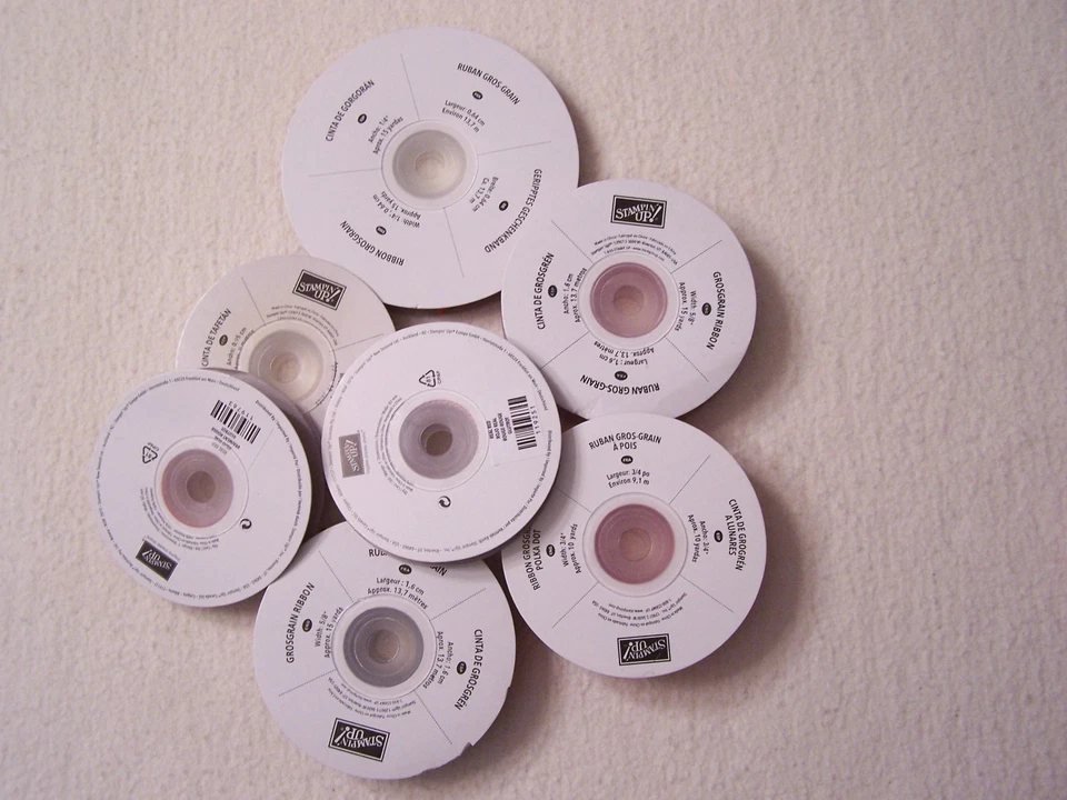 Stampin' Up! Cinta 1/4" Grosgrain Retirado 2 Yardas Lote Tu Elección de Color Foto 1 de 1