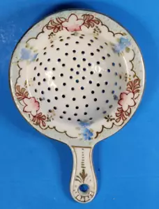 Bolsa de té colador de porcelana ordenado floral pintado a mano borde dorado puntos elevados - Imagen 1 de 4