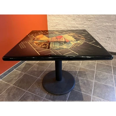 Mesa de resina epoxi arquitectónica personalizada 36 x 36 x 29 de alto Foto 1 de 4