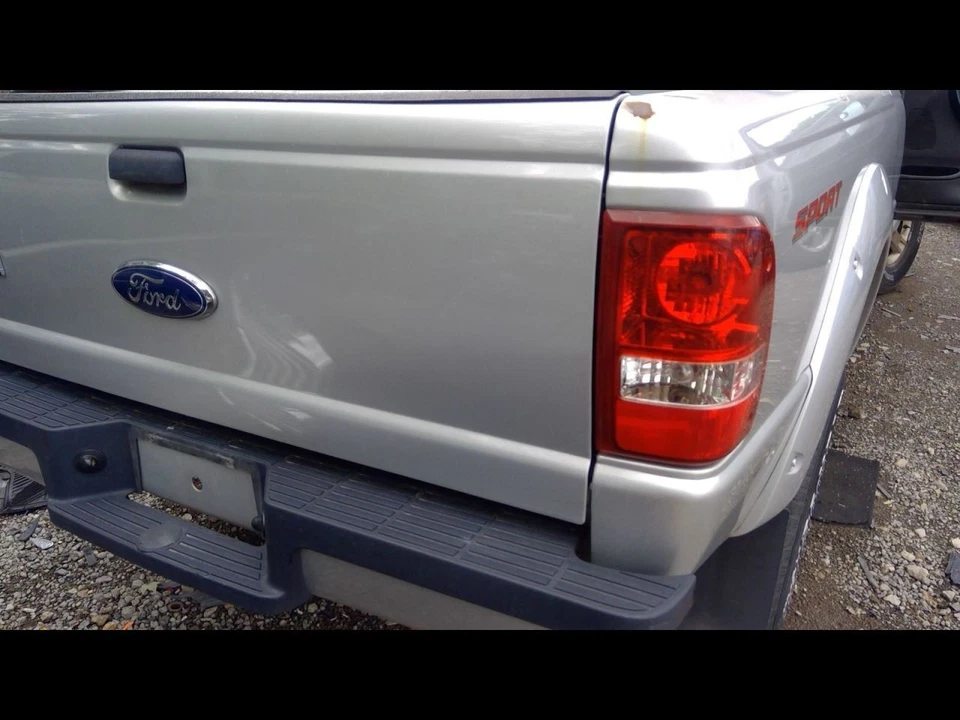 Conjunto de luces traseras para pasajero derecho Ford Ranger 2006 OEM usadas 3530314 Foto 1 de 1