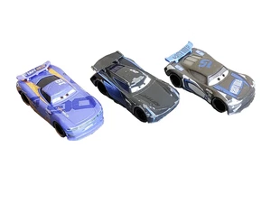 Cars 3 Lot 3 Voitures NASCAR Jackson Storm Harvey Rodcap Daniel Swervez Métal - Picture 1 of 14