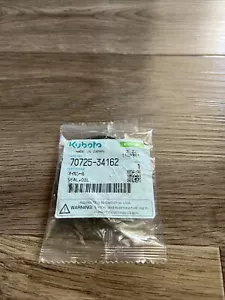 Kubota 70725 34162 - Picture 1 of 3