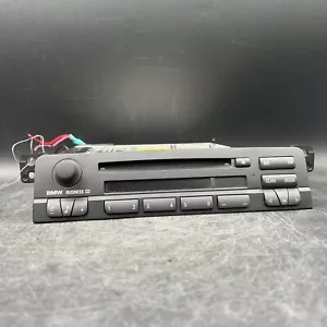 Reproductor de CD MP3 FM AM radio estéreo OEM BMW E46 Center Business - Imagen 1 de 4