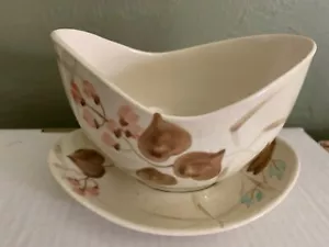VINTAGE RED WING POTTERY RANDOM HARVEST GRAVY BOAT w/ATTACHED UNDER PLATE 449 - Picture 1 of 4