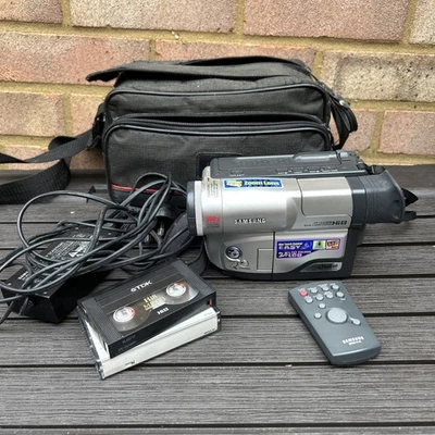 Samsung VP-L630 PAL handheld Hi-8 & 8mm Video 8 Camcorder - SPARES/REPAIRS - Image 1 of 4